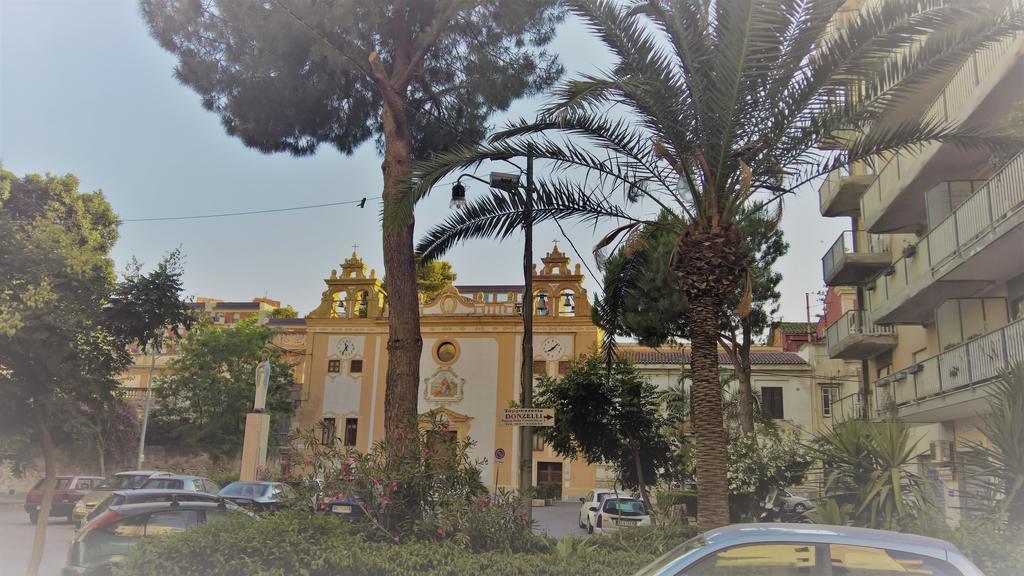 Sacra Famiglia Ausonia Apartment Palermo Buitenkant foto