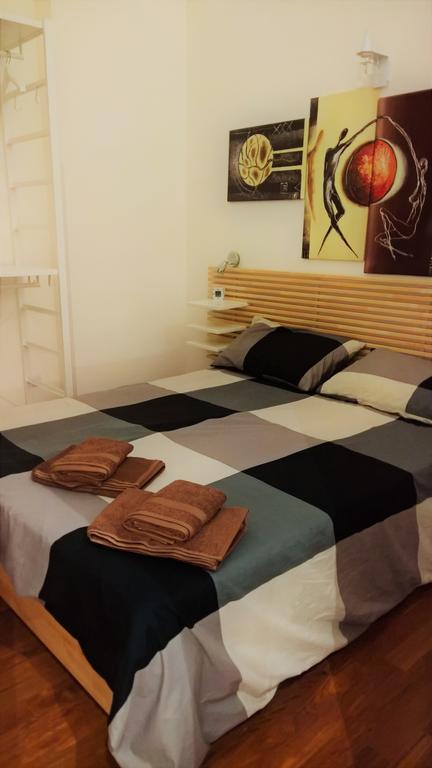 Sacra Famiglia Ausonia Apartment Palermo Buitenkant foto