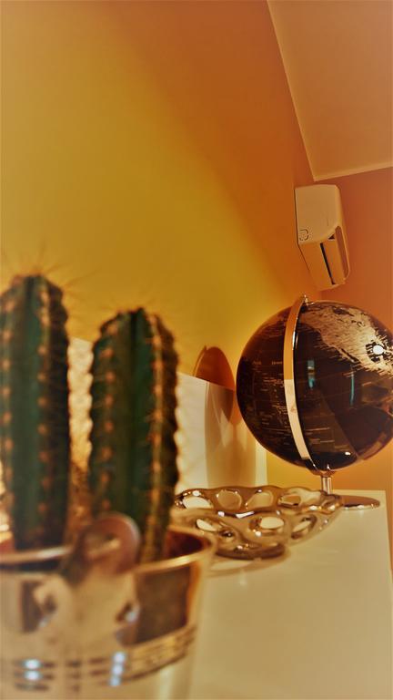 Sacra Famiglia Ausonia Apartment Palermo Buitenkant foto