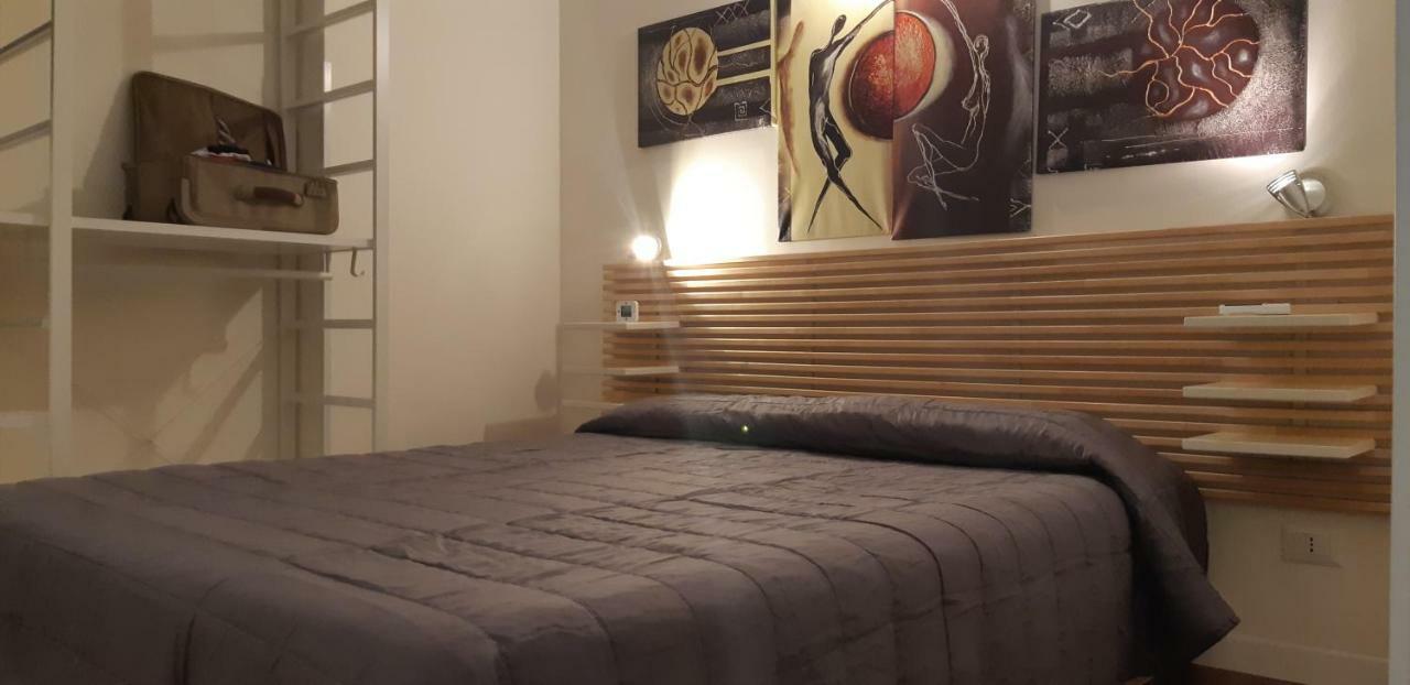Sacra Famiglia Ausonia Apartment Palermo Buitenkant foto